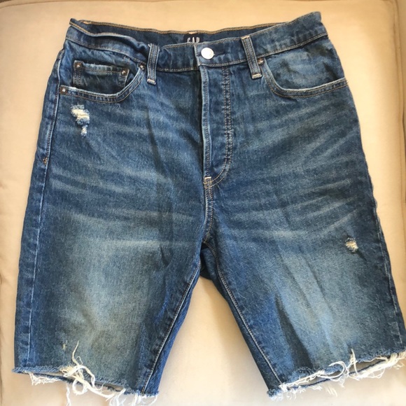 Gap | women’s distressed denim Bermuda shorts size 2/26. - Picture 3 of 13